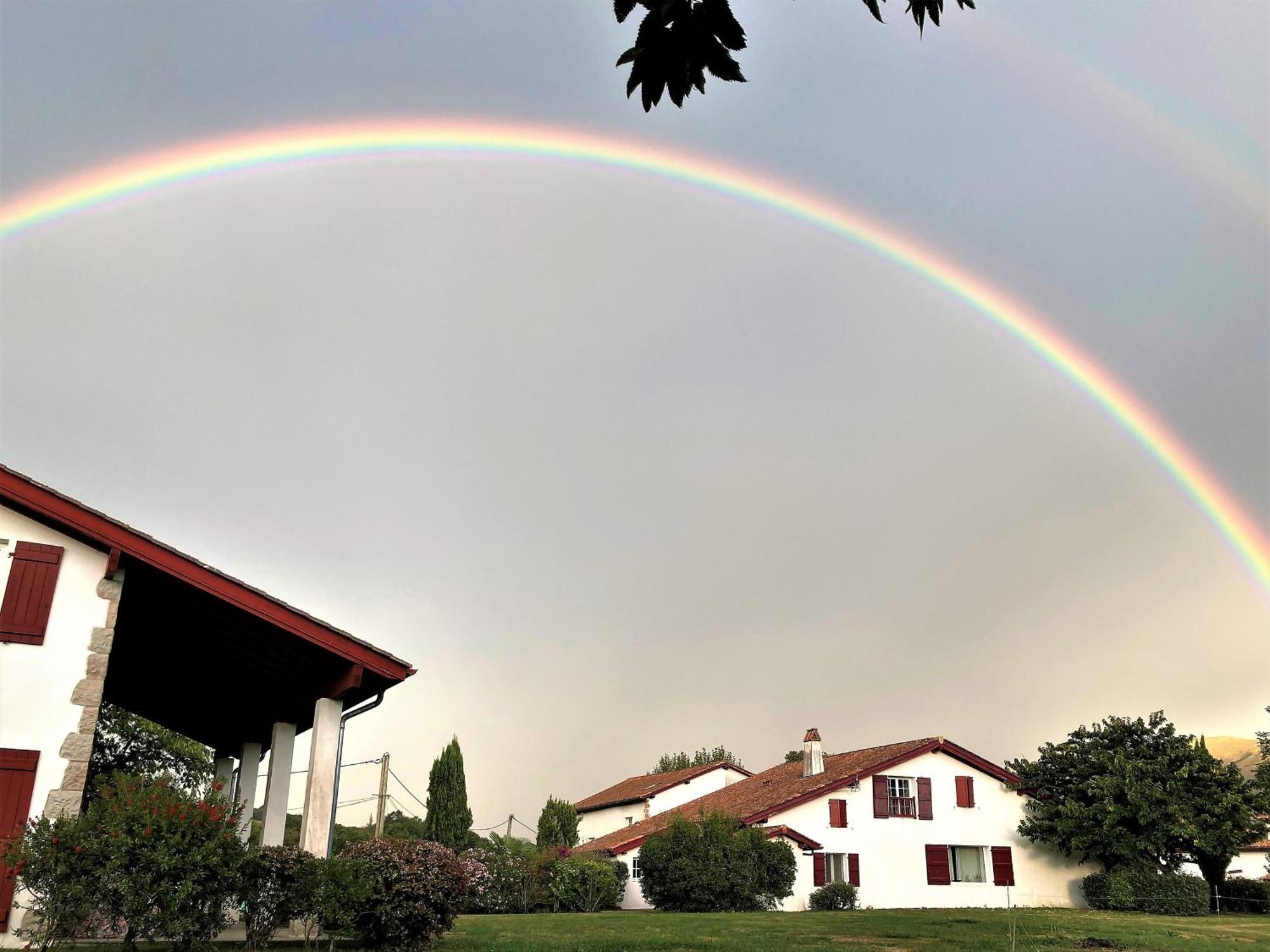 Baskoparadis I Eco-Gites I Calme I Vue I Anes I Jardin I Montagne I Nature Louhossoa Exterior foto